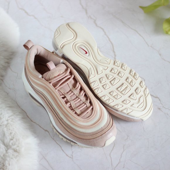 🔥𝐒𝐎𝐋𝐃 𝐎𝐔𝐓🔥 - Picture 7 of 9